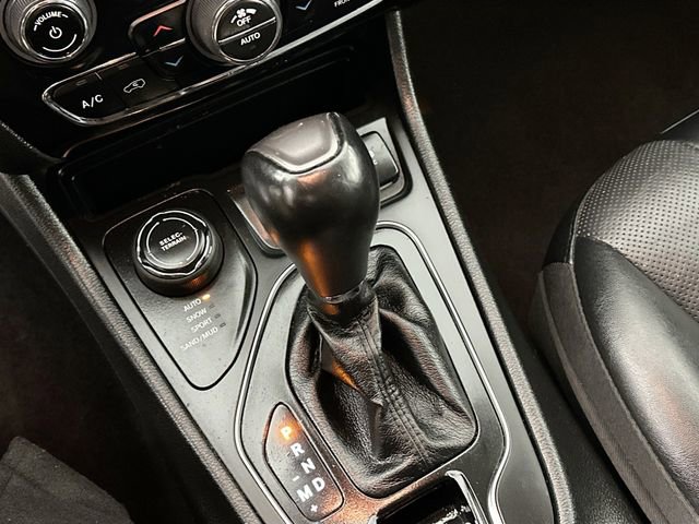 Used 2023 Jeep Cherokee Altitude Lux image 15