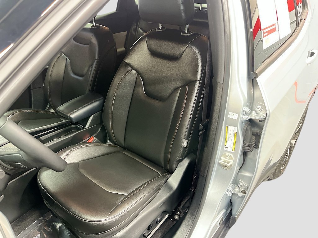 Used 2024 Jeep Compass Limited AWD/4WD image 19