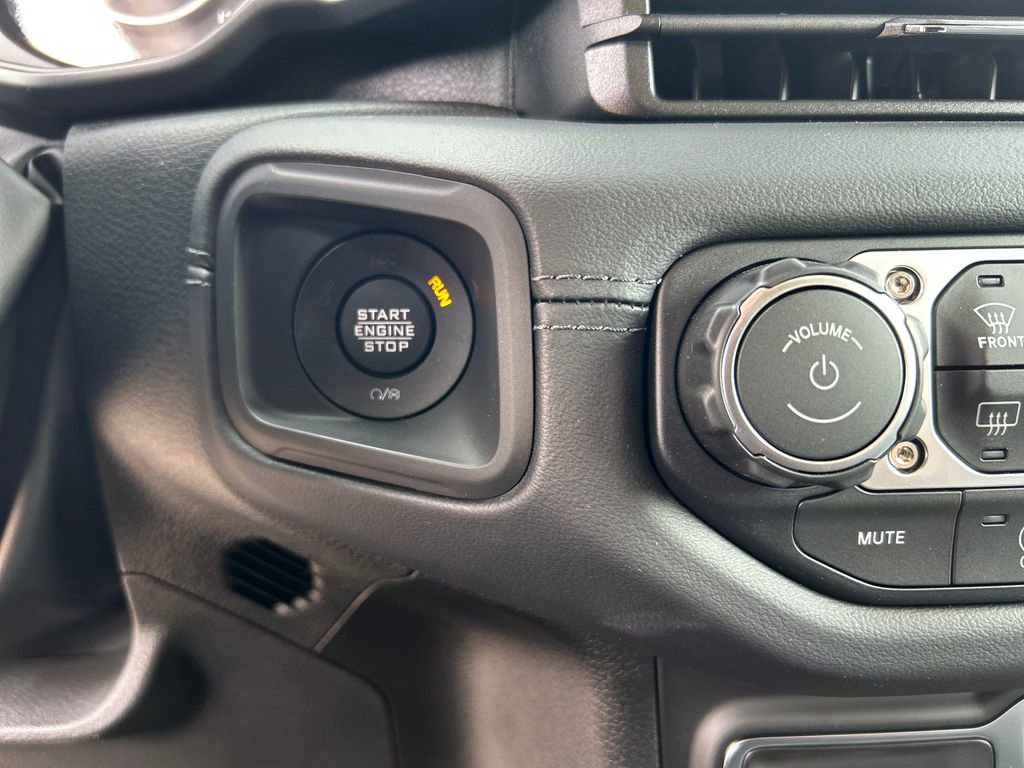 New 2026 Jeep Wrangler Unlimited Rubicon w/ Safety Group AWD/4WD image 32