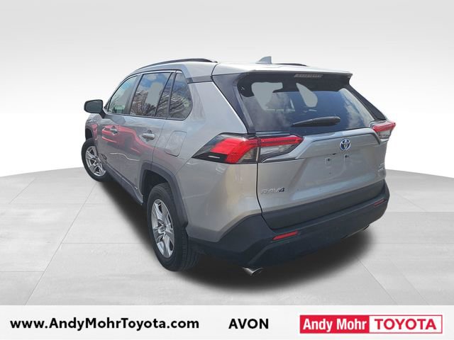 Used 2021 Toyota RAV4 XLE w/ Convenience Package image 5