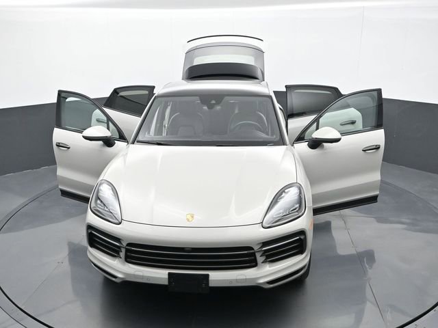 Certified 2022 Porsche Cayenne S image 32