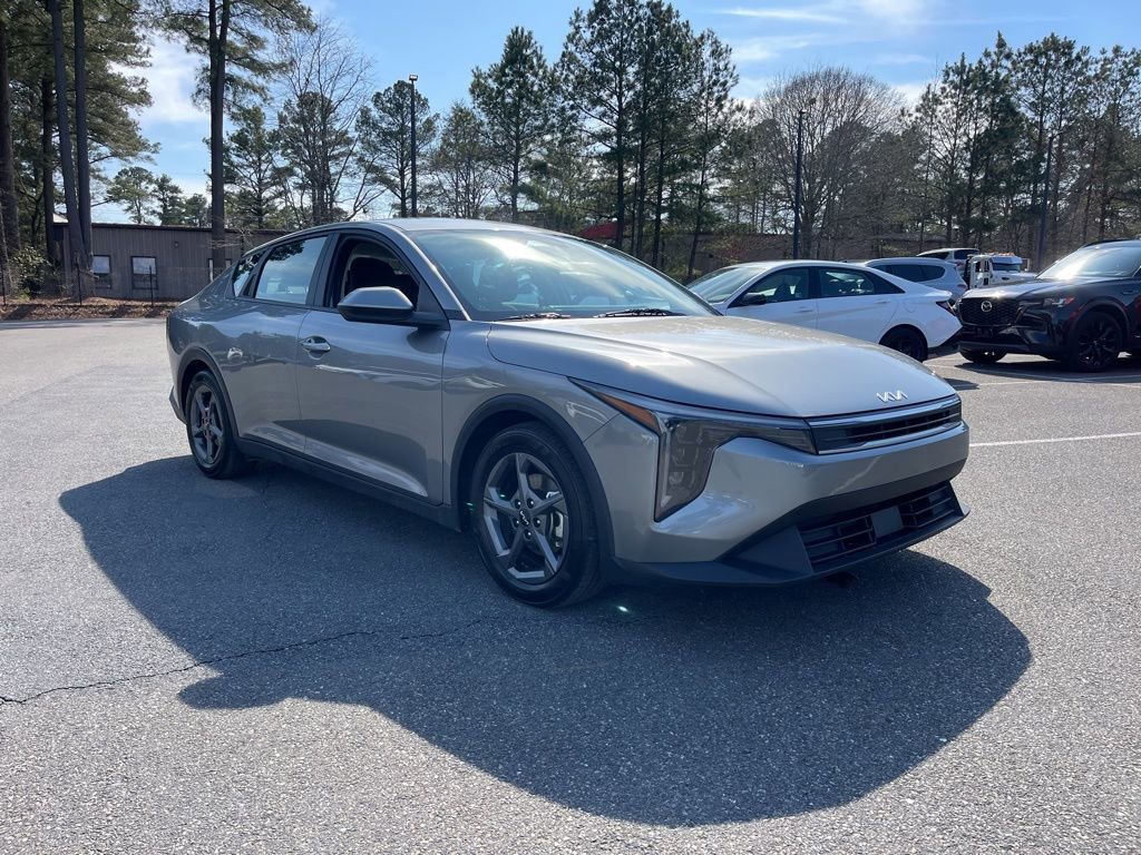Used 2025 Kia K4 LXS image 4