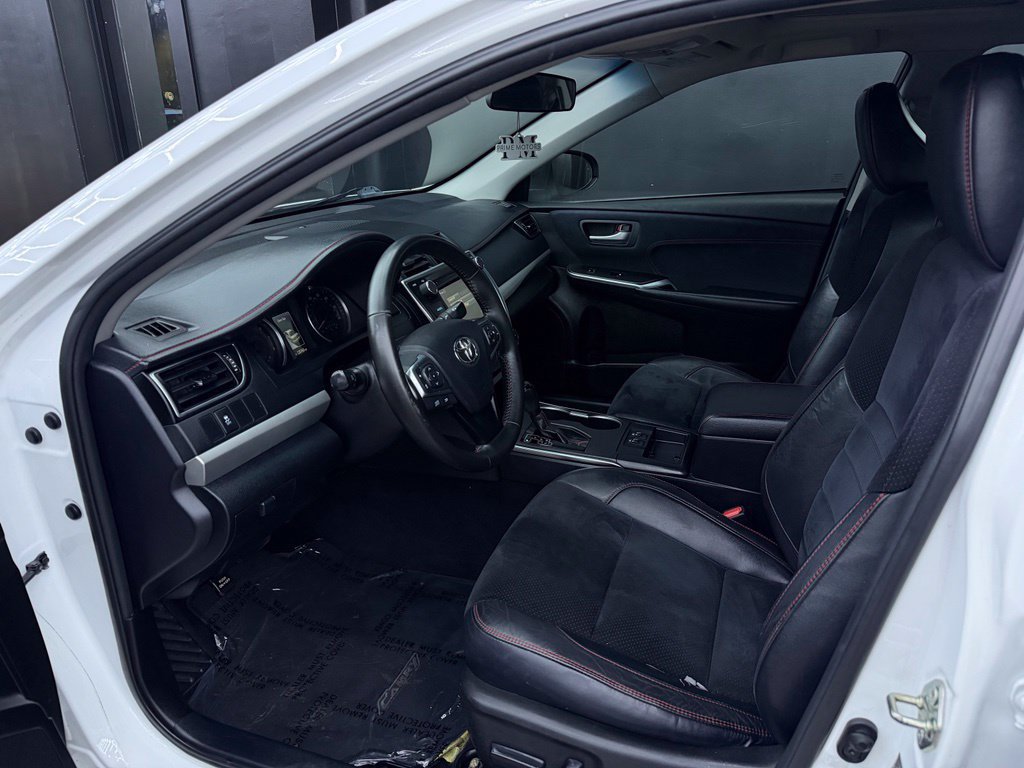 Used 2016 Toyota Camry FWD image 5