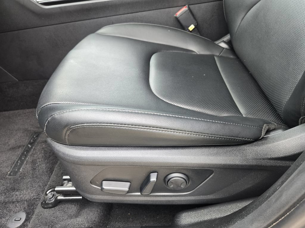 Used 2024 Kia Sportage EX FWD image 16