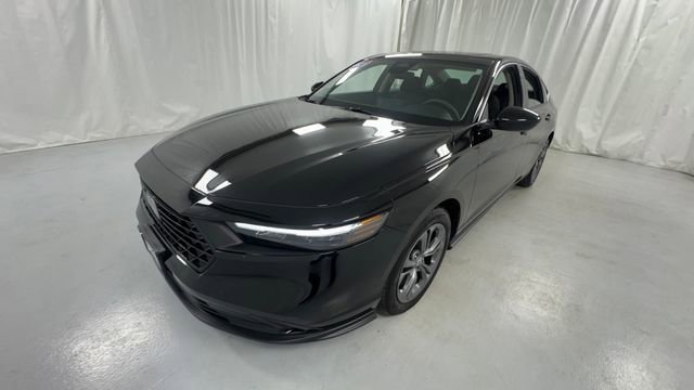 Used 2023 Honda Accord EX image 7