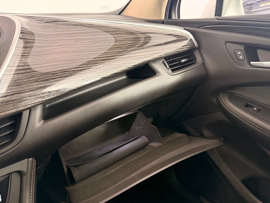 Used 2017 Buick Envision Essence FWD image 36