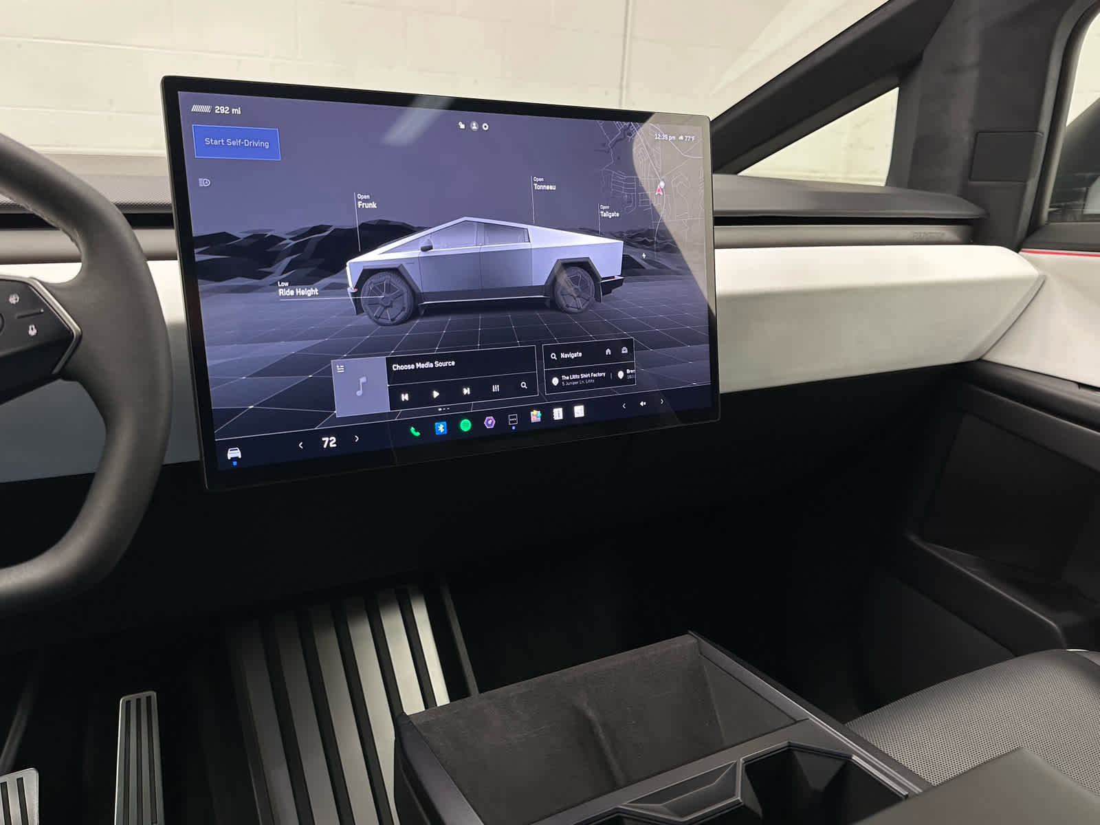 Used 2024 Tesla Cybertruck AWD Crew Cab image 25