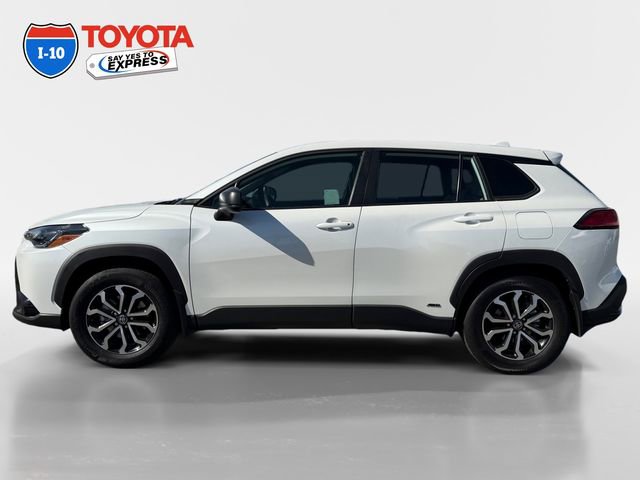 Used 2023 Toyota Corolla Cross S AWD/4WD image 2