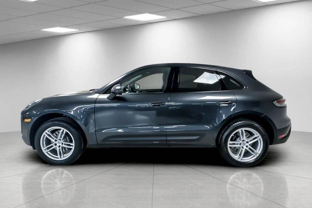 Certified 2025 Porsche Macan image 52