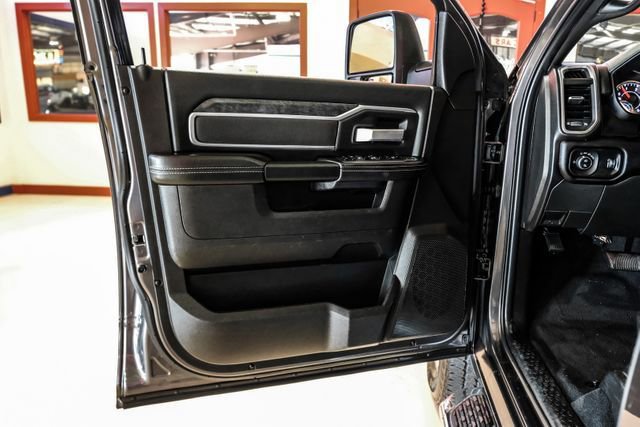 Used 2024 RAM 2500 Big Horn AWD/4WD image 39