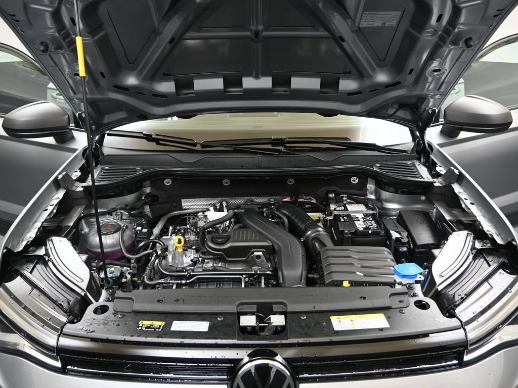 Used 2025 Volkswagen Taos S AWD/4WD image 10