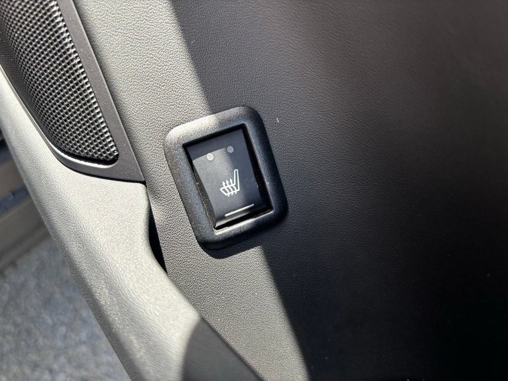 Used 2021 Maserati Levante AWD/4WD image 27