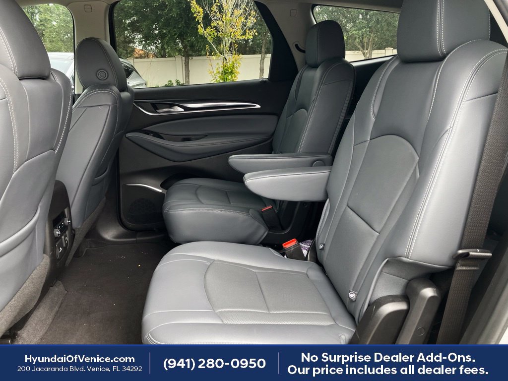 Used 2019 Buick Enclave Essence FWD image 12