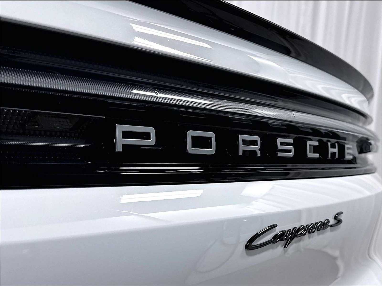 New 2026 Porsche Cayenne S AWD/4WD image 32