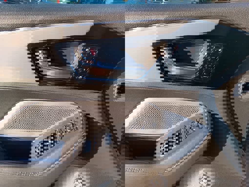 Used 2025 Acura MDX w/Technology Package image 34