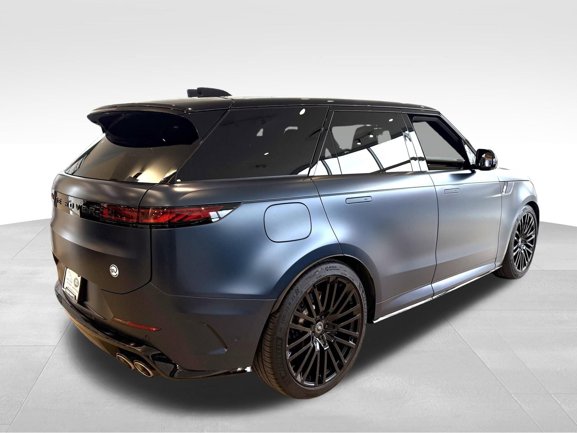 Used 2025 Land Rover Range Rover Sport SV Edition Two image 9