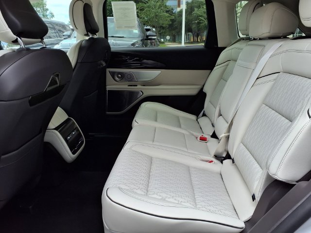 New 2026 Lincoln Nautilus Black Label AWD/4WD image 8