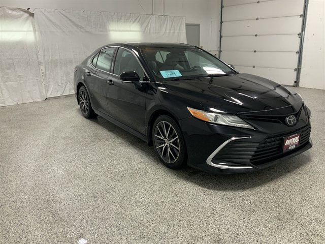 Used 2021 Toyota Camry XLE w/ Navigation Package AWD/4WD image 4
