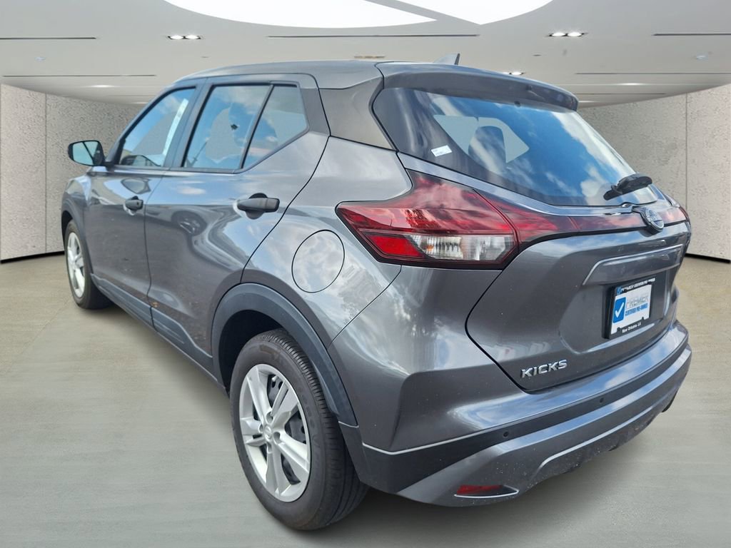 Used 2024 Nissan Kicks S image 3