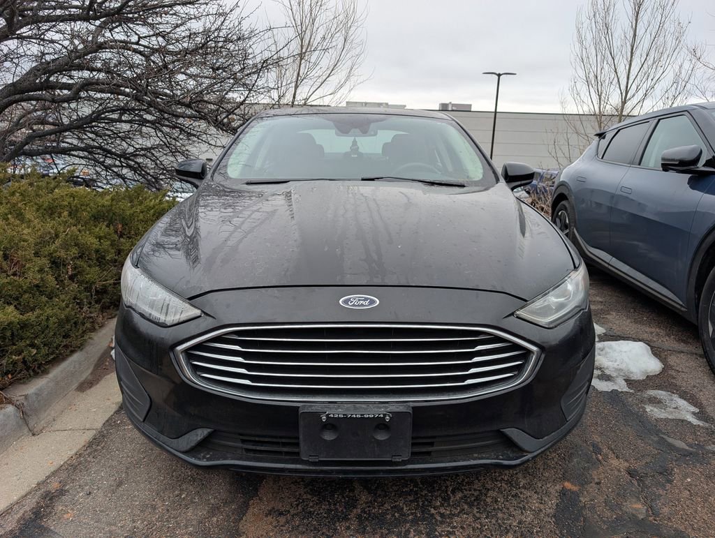 Used 2020 Ford Fusion SE image 18