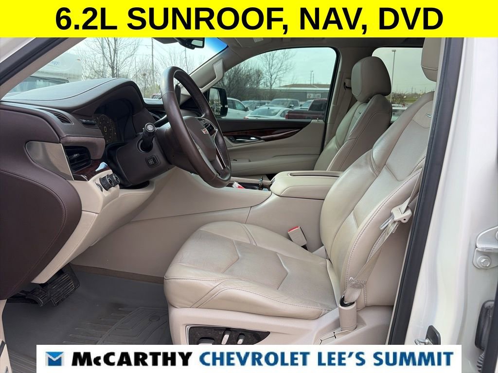 Used 2015 Cadillac Escalade ESV Luxury image 46