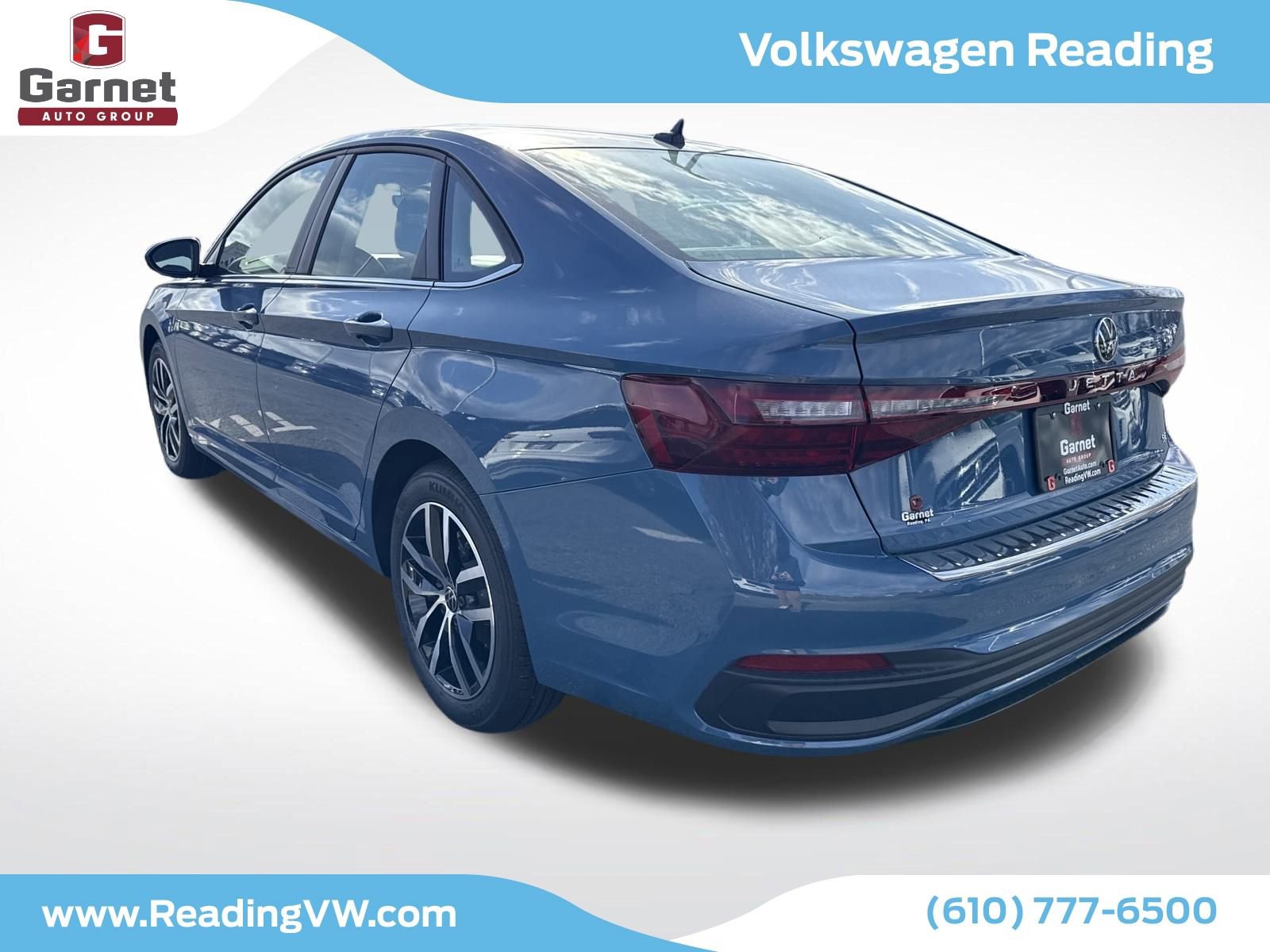 New 2025 Volkswagen Jetta SE image 3