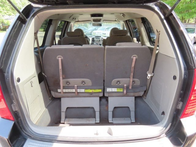 Used 2008 Kia Sedona LX FWD image 9