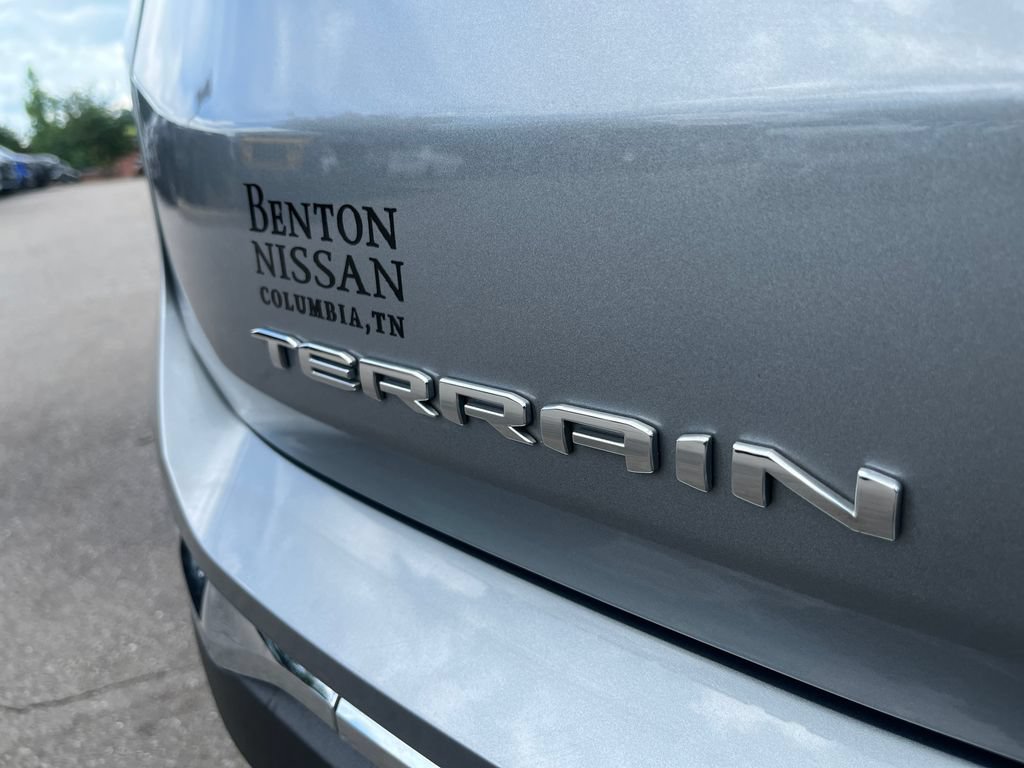 Used 2023 GMC Terrain SLT AWD/4WD image 40
