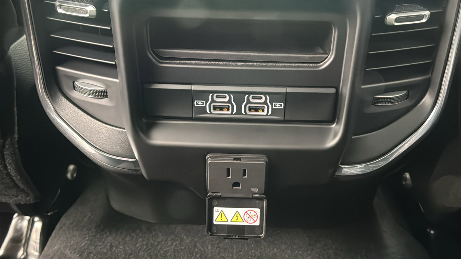 New 2026 RAM 2500 Laramie w/ Night Edition image 19