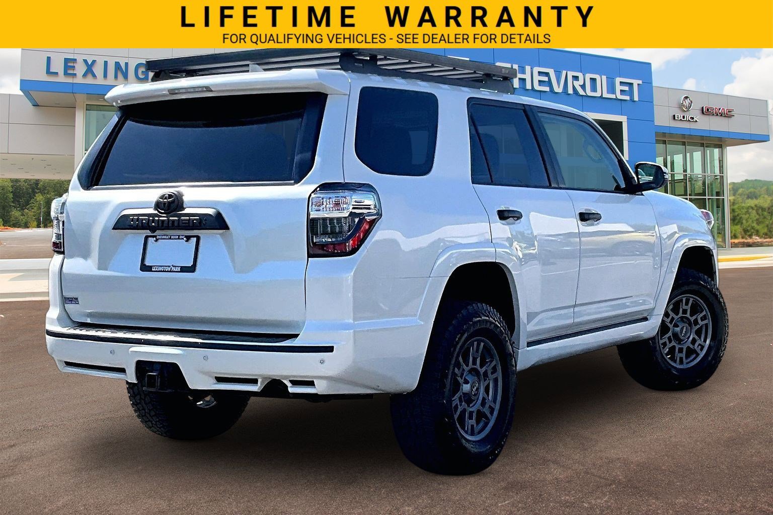 Used 2018 Toyota 4Runner Limited AWD/4WD image 13