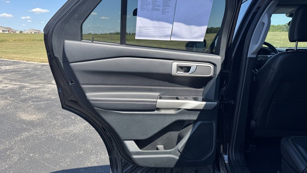 Used 2023 Ford Explorer XLT w/ Equipment Group 202A image 14
