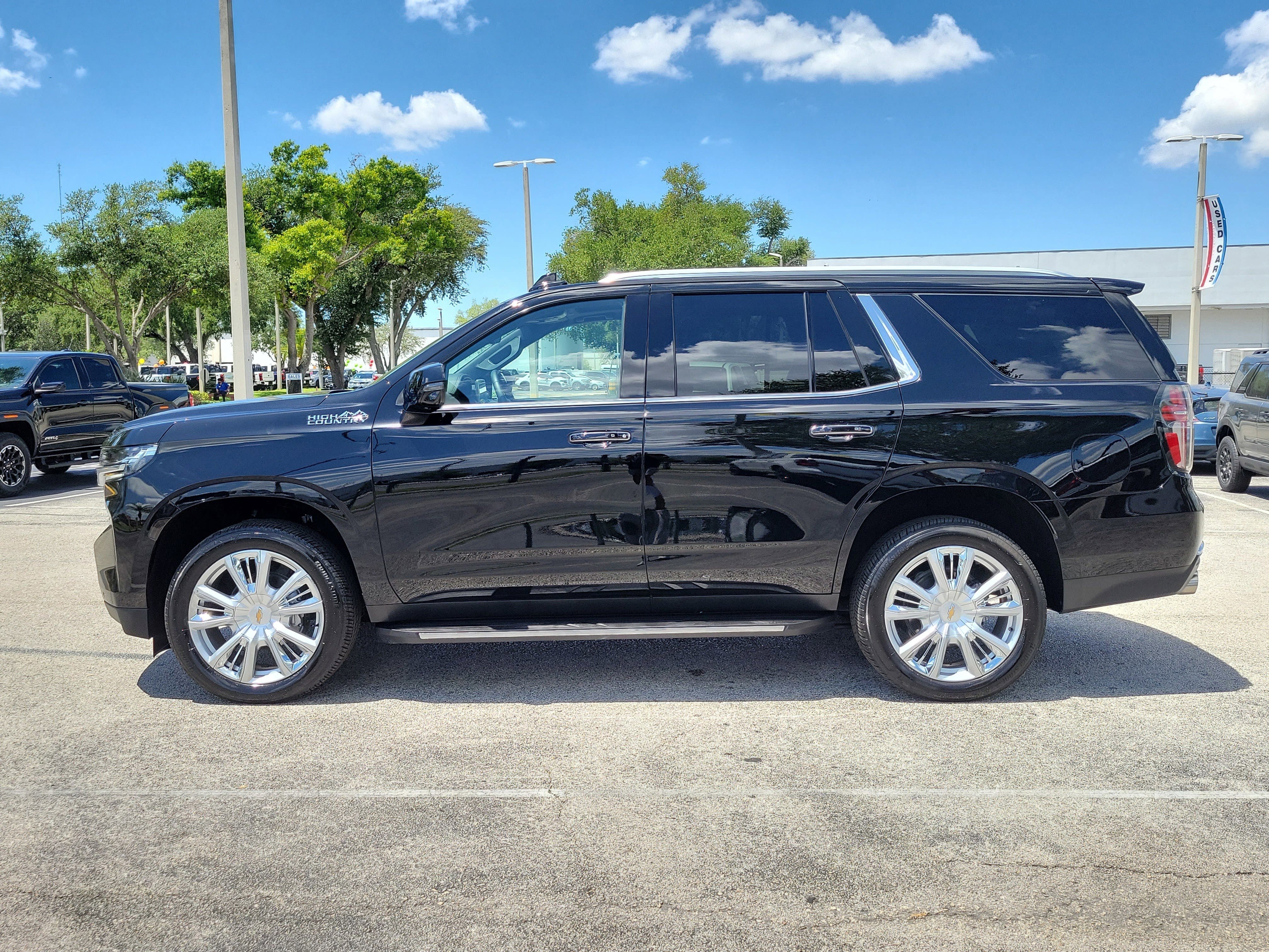 Used 2024 Chevrolet Tahoe High Country AWD/4WD image 6