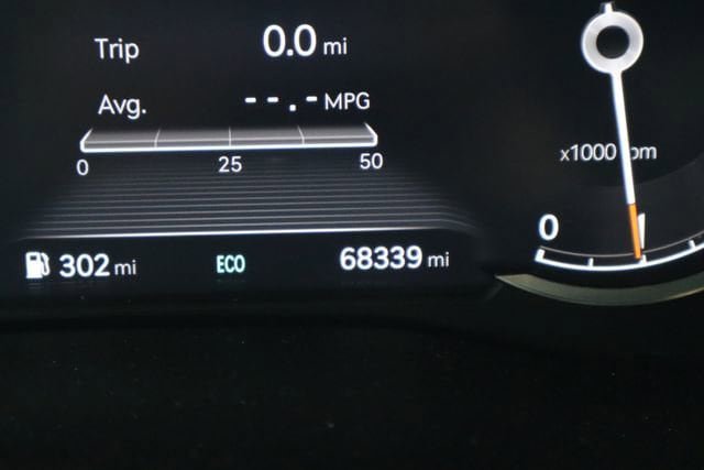 Used 2023 Genesis G70 3.3T w/ Sport Prestige Package RWD image 10