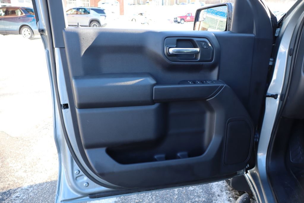 Used 2024 Chevrolet Silverado 1500 Custom Trail Boss w/ LPO, Dark Essentials Package image 11