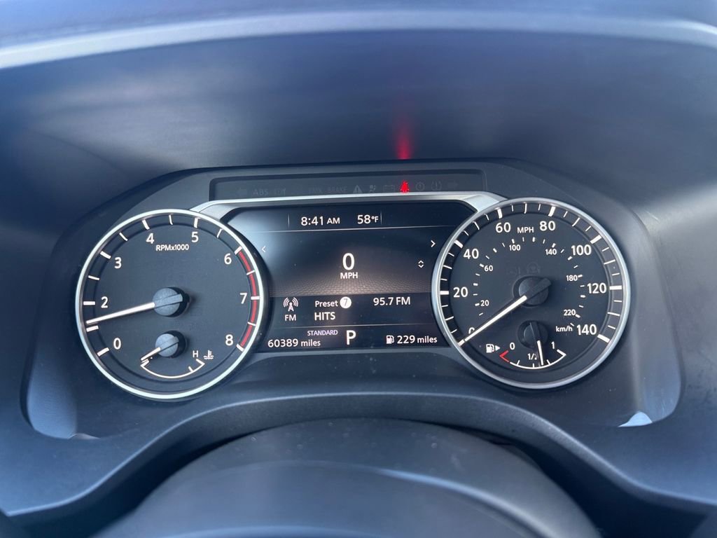 Used 2023 Nissan Rogue SV image 16