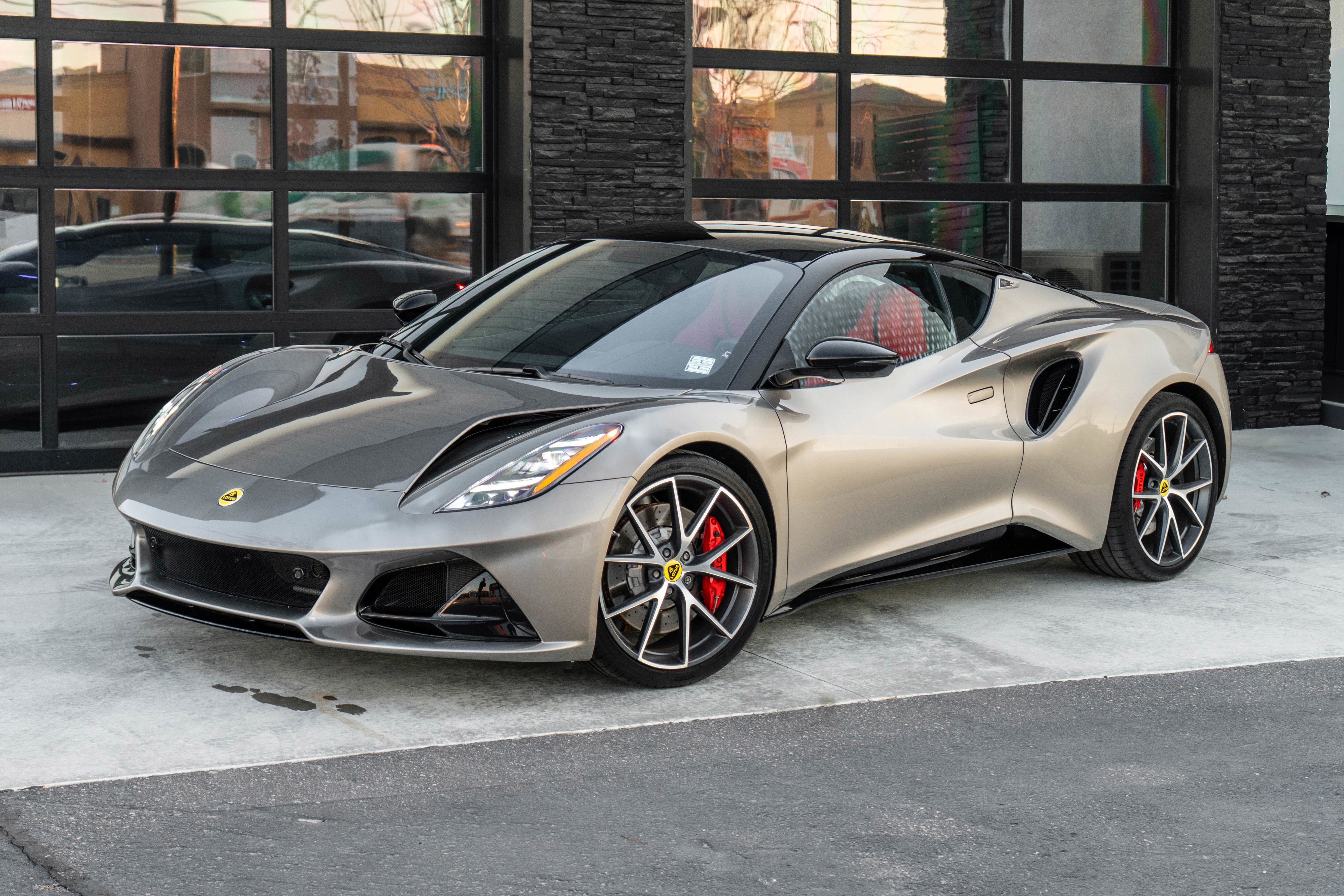 Used 2024 Lotus Emira First Edition image 3