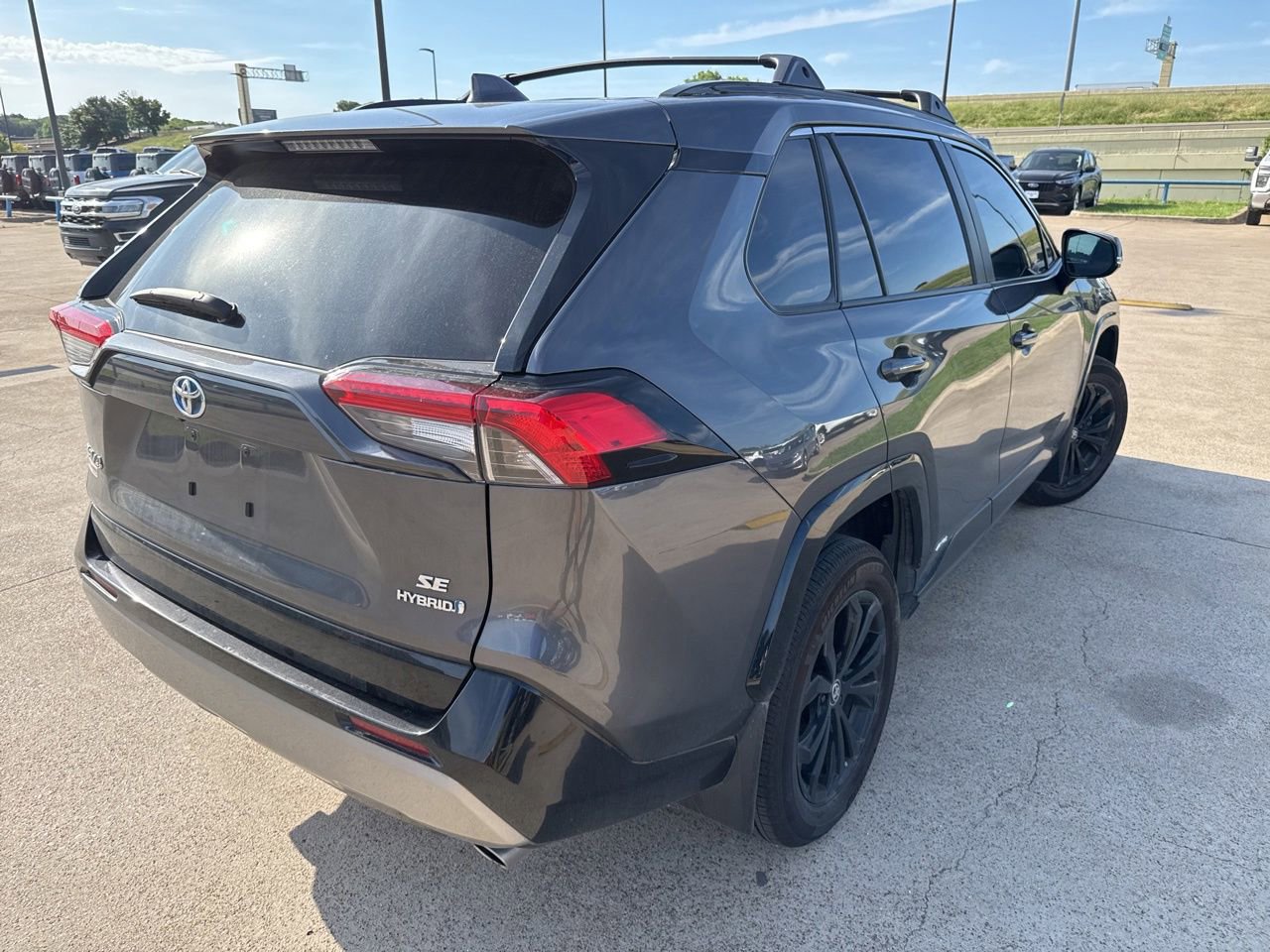 Used 2024 Toyota RAV4 SE AWD/4WD image 11
