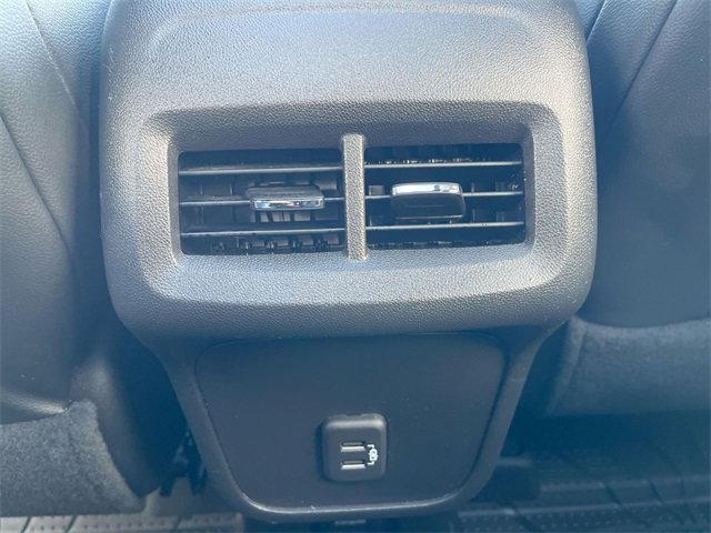 Certified 2022 Chevrolet Equinox RS w/ Infotainment Package image 21