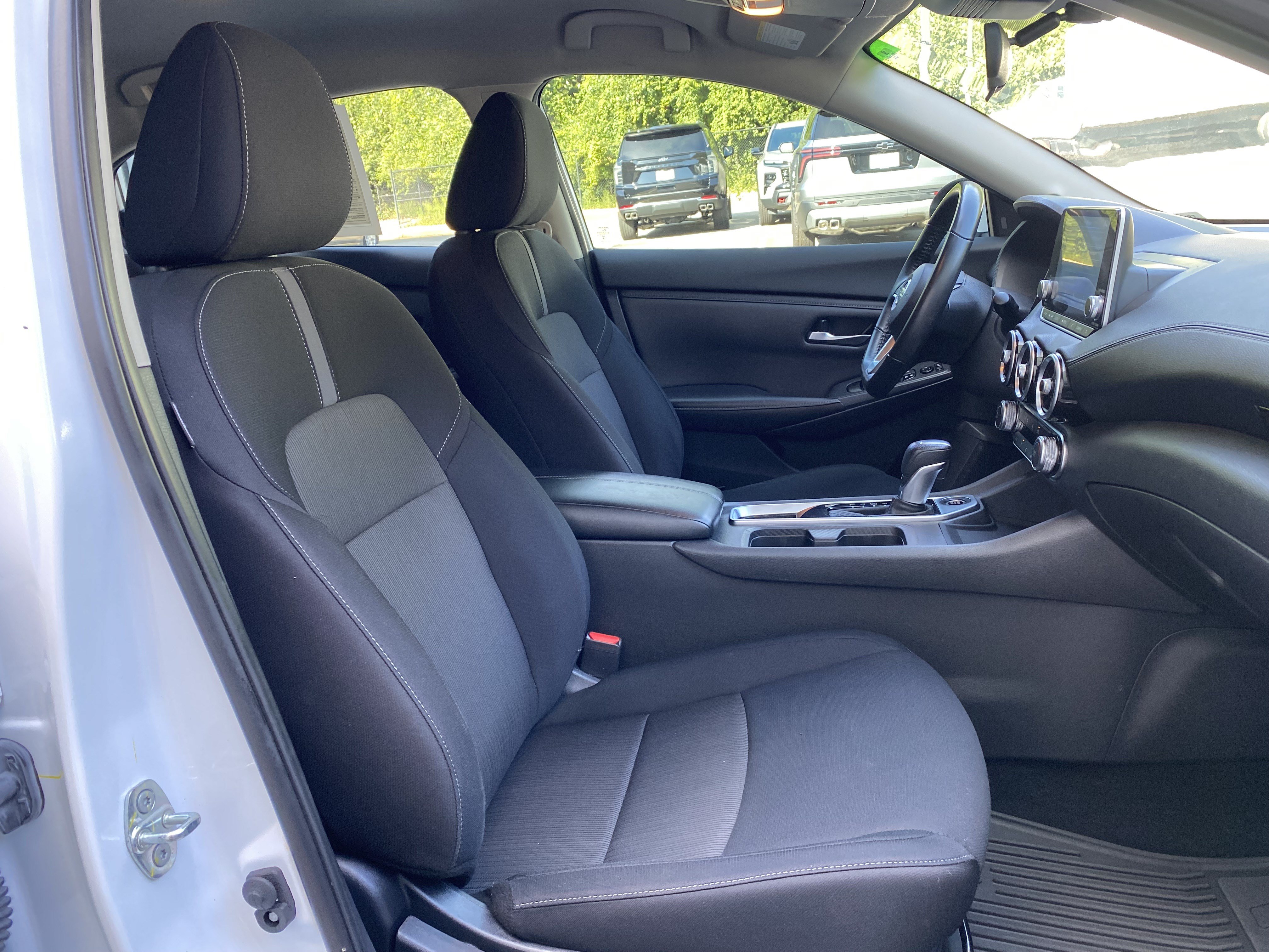 Used 2022 Nissan Sentra SV w/ Trunk Package FWD image 32