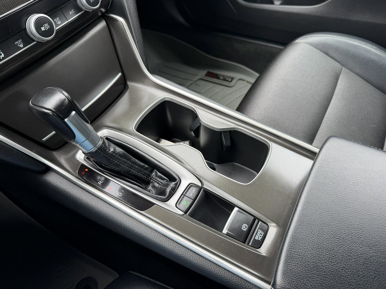 Used 2018 Honda Accord Sport image 14