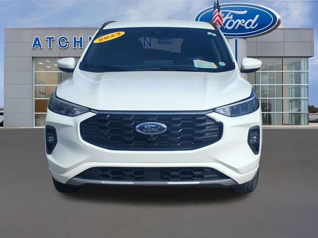 Certified 2023 Ford Escape ST-Line Select w/ Tech Pack #2 AWD/4WD image 3