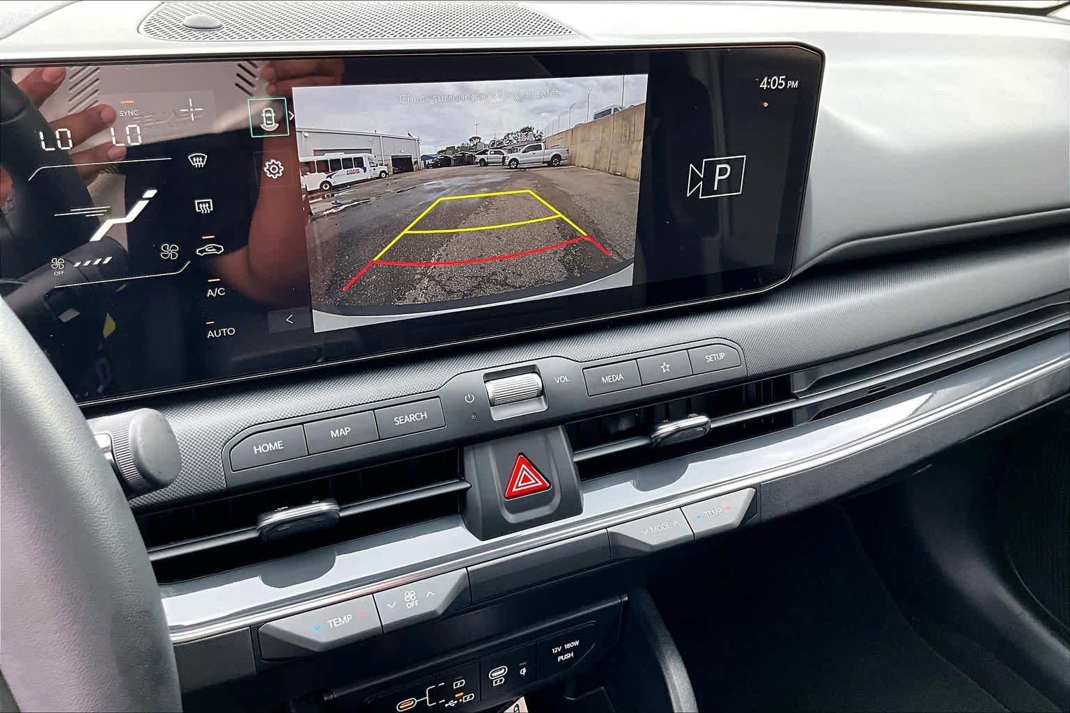 Used 2025 Kia K4 EX FWD image 32
