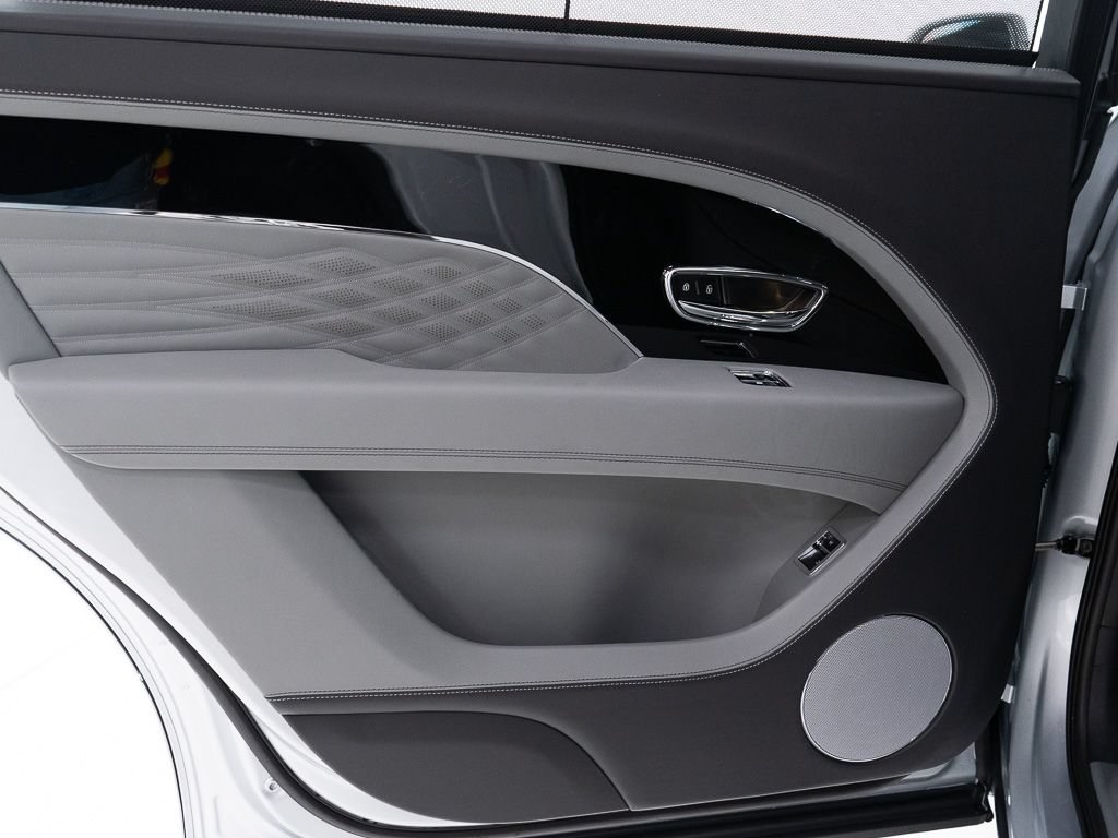New 2026 Bentley Bentayga Extended Wheelbase AWD/4WD image 22