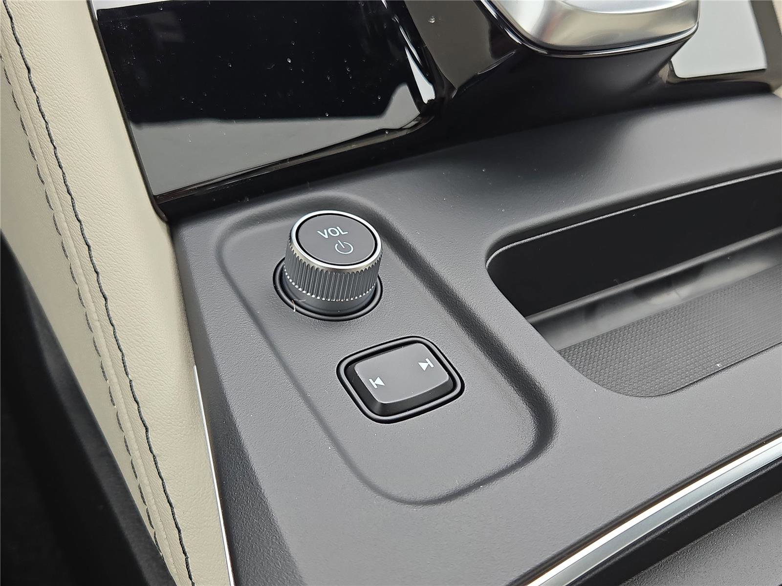 New 2026 Acura MDX A-Spec image 9