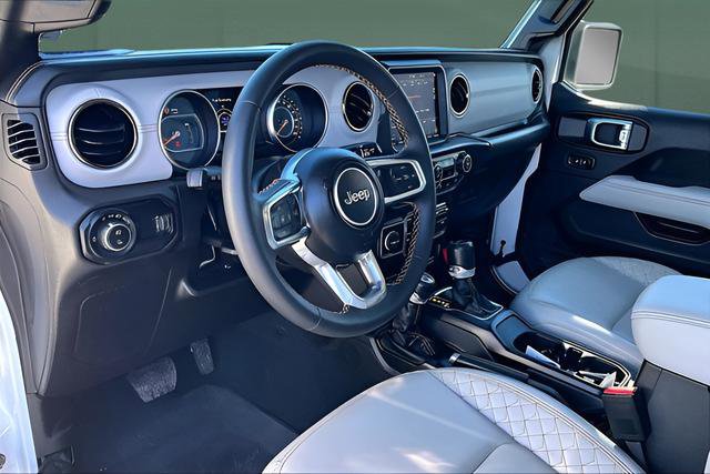 Used 2023 Jeep Gladiator Overland image 11