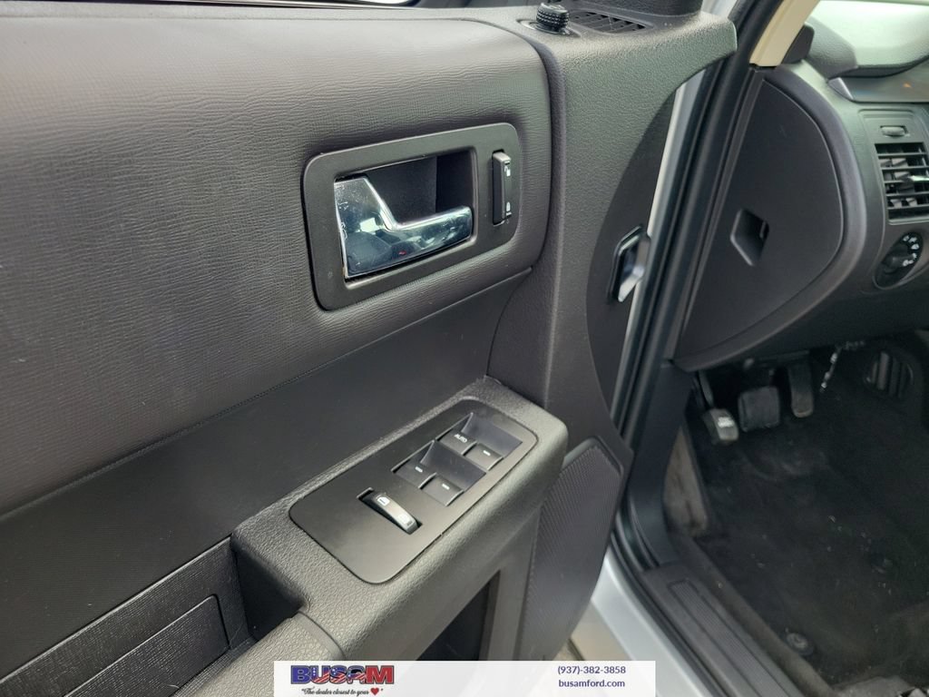 Used 2019 Ford Flex SE FWD image 16