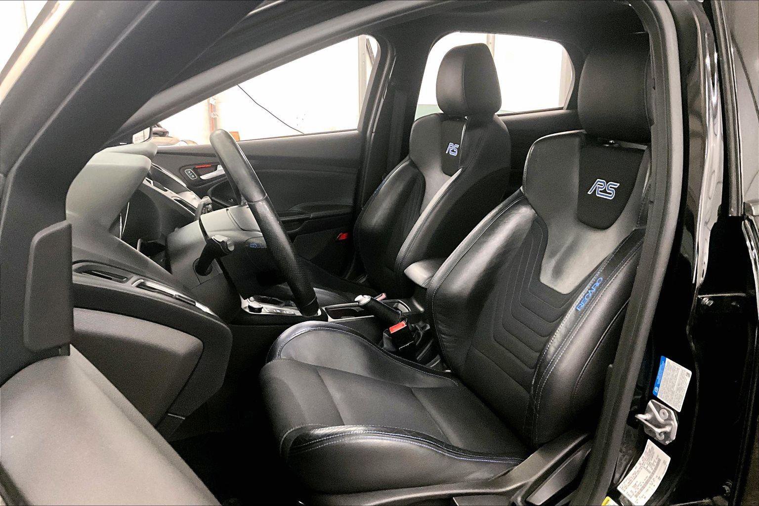 Used 2017 Ford Focus RS image 24