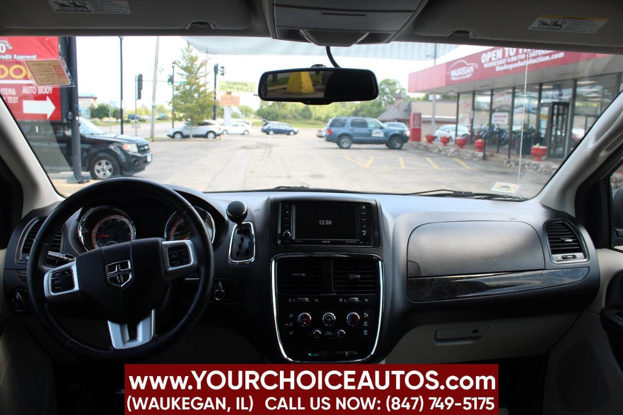 Used 2015 Dodge Grand Caravan SXT w/ UConnect Hands-Free Group FWD image 20