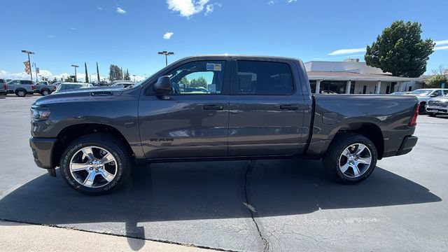 New 2026 RAM 1500 Express AWD/4WD image 7