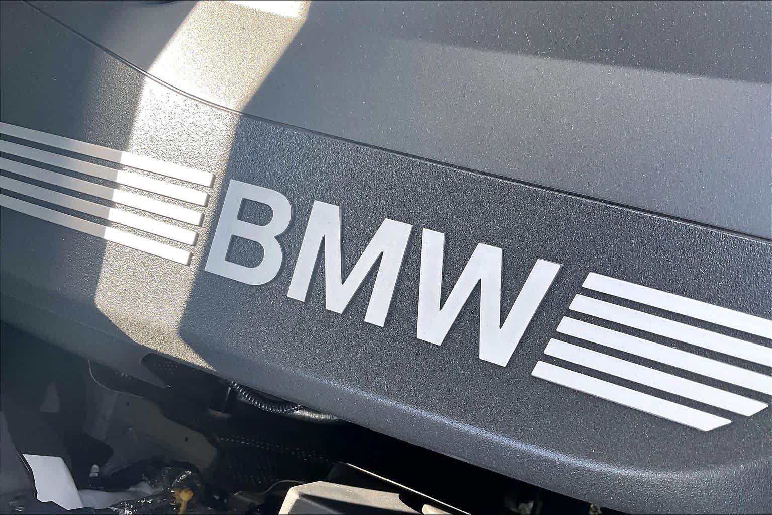 Used 2026 BMW X5 xDrive50e w/ Premium Package AWD/4WD image 17